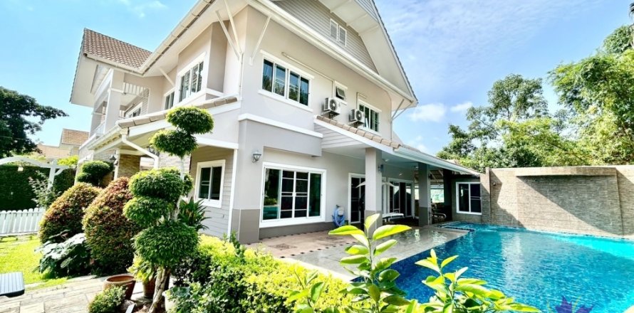 Casa de 4 dormitorios en Chiang Mai, Tailandia № 126580