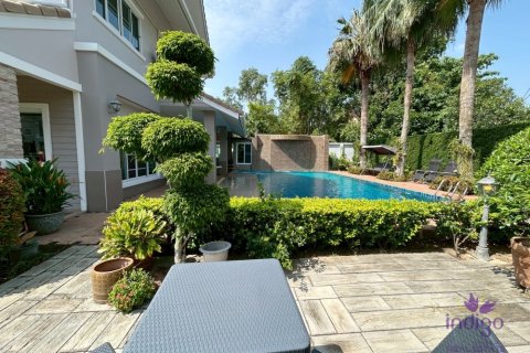 Casa de 4 dormitorios en Chiang Mai, Tailandia № 126580 - foto 5