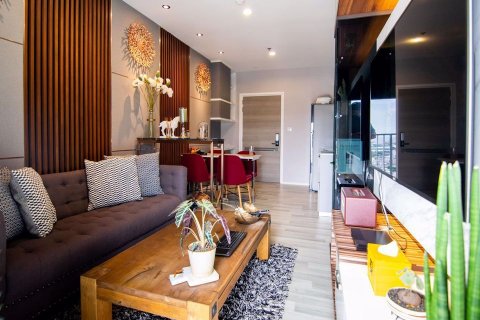 Condominio de 2 dormitorios en Bang Kho Laem, Bangkok, Tailandia № 76954 - foto 11