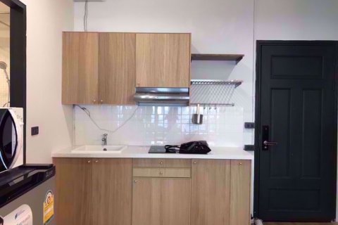 Condominio de 2 dormitorios en Khlong San, Bangkok, Tailandia № 76950 - foto 9