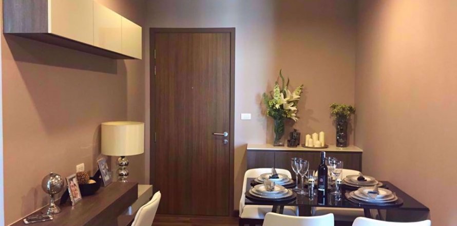 Condominio de 2 dormitorios en Bang Sue, Bangkok, Tailandia № 76952