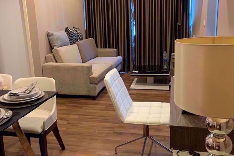 Condominio de 2 dormitorios en Bang Sue, Bangkok, Tailandia № 76952 - foto 2