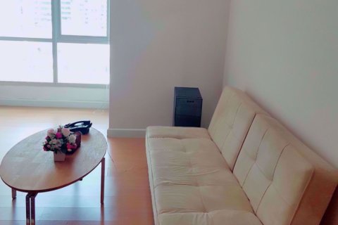 Condominio de 1 dormitorio en Watthana, Bangkok, Tailandia № 76949 - foto 2