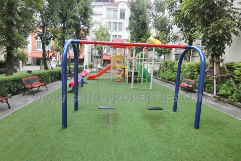 Adosado de 4 dormitorios en Bangkok, Tailandia № 143978 - foto 18