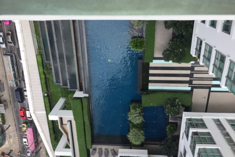 Condominio de 3 dormitorios en Bangkok, Tailandia № 143976 - foto 14