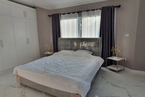 Casa de 3 dormitorios en Pattaya, Tailandia № 111959 - foto 10