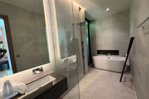 Chalet de 2 dormitorios en Naithon Beach, Tailandia № 74586 - foto 12