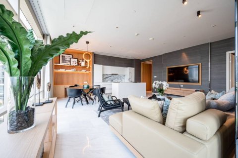 Condo in Bangkok, Thailand, 2 bedrooms № 132832 - photo 2