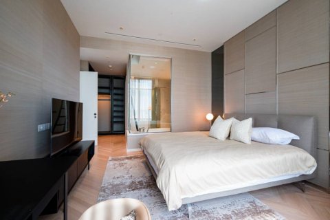 Condo in Bangkok, Thailand, 2 bedrooms № 132832 - photo 9