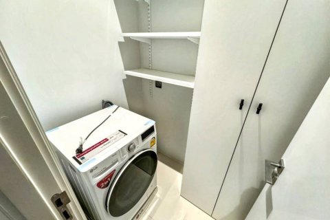 Eigentumswohnung in Bangkok, Thailand, 1 Schlafzimmer № 132834 - Foto 9