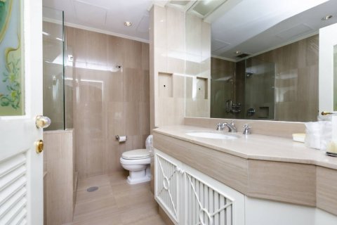 Condominio de 3 dormitorios en Bangkok, Tailandia № 132830 - foto 2