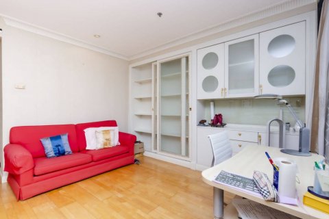 Condominio de 3 dormitorios en Bangkok, Tailandia № 132830 - foto 4