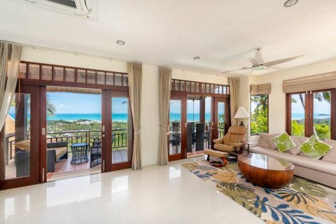 Chalet de 3 dormitorios en Surat Thani, Tailandia № 132833 - foto 6
