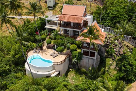 Chalet de 3 dormitorios en Surat Thani, Tailandia № 132833 - foto 2