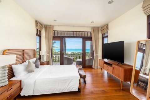 Chalet de 3 dormitorios en Surat Thani, Tailandia № 132833 - foto 8
