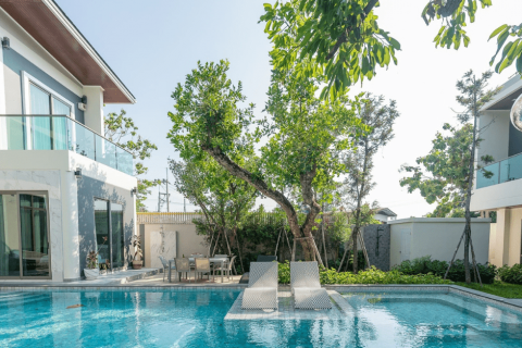 Casa de 6 dormitorios en Pattaya, Tailandia № 104439 - foto 2