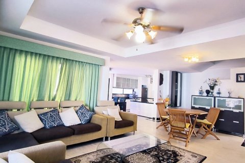 Condominio de 7 dormitorios en Pattaya, Tailandia № 104438 - foto 8