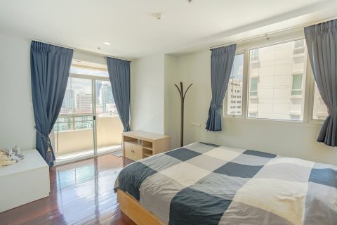 Condominio de 2 dormitorios en Bangkok, Tailandia № 126062 - foto 11