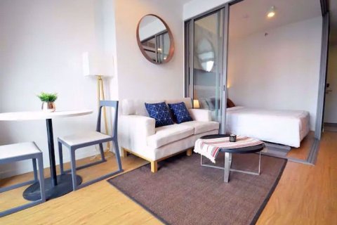 Condominio de 1 dormitorio en Bang Rak, Bangkok, Tailandia № 76848 - foto 3