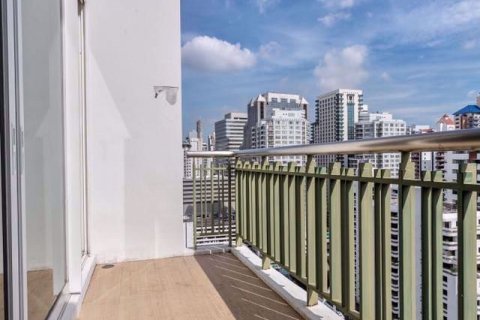 Ático de 3 dormitorios en Watthana, Bangkok, Tailandia № 76847 - foto 24