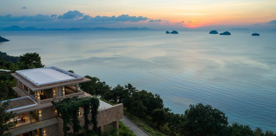 Haus in Ko Samui, Thailand 4 Schlafzimmer № 107881