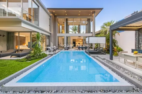 Casa de 3 dormitorios en Phuket, Tailandia № 132031