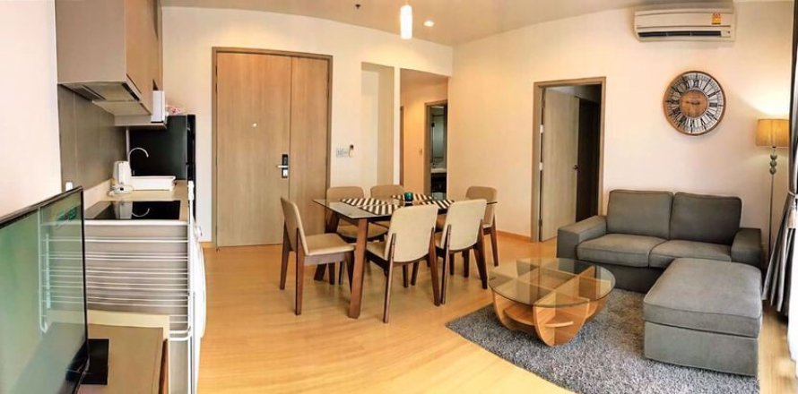 Condominio de 3 dormitorios en Phra Khanong, Bangkok, Tailandia № 76033