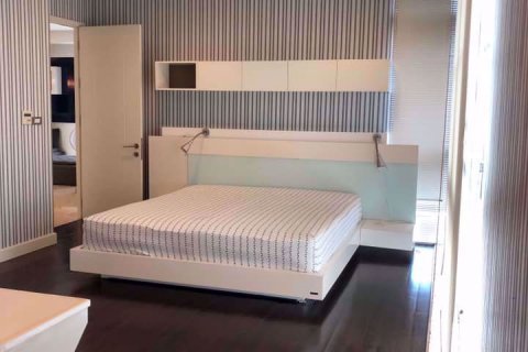 Condominio de 3 dormitorios en Khlong Toei, Bangkok, Tailandia № 76032 - foto 6