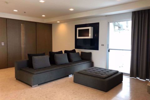 Condominio de 3 dormitorios en Khlong Toei, Bangkok, Tailandia № 76032 - foto 3
