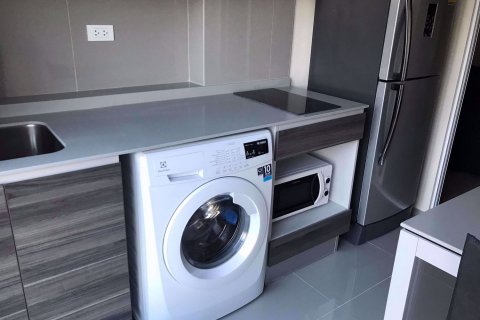 Eigentumswohnung in Huai Khwang, Bangkok, Thailand, 1 Schlafzimmer  № 76034 - Foto 6