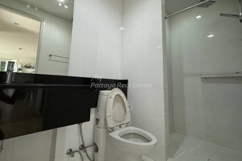 Condominio de 2 dormitorios en Bang Lamung, Tailandia № 106918 - foto 5