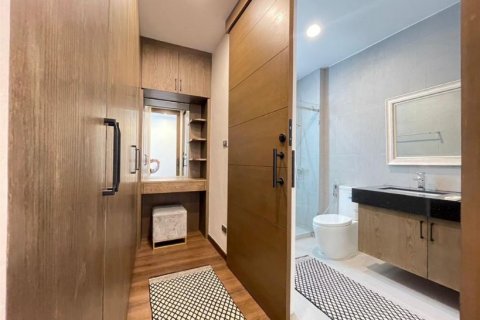 บ้านในบางรัก, กรุงเทพฯ, ประเทศไทย 4 ห้องนอน № 123787 - รูปถ่าย 4
