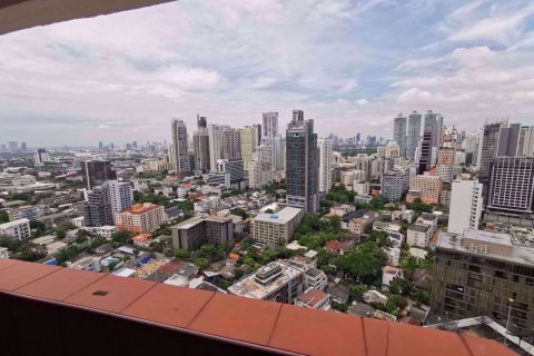 Condominio de 3 dormitorios en Khlong Toei, Bangkok, Tailandia № 77120 - foto 14