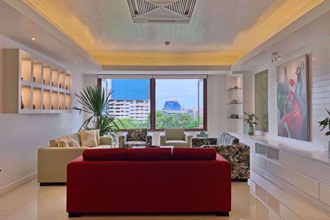 Condominio de 4 dormitorios en Watthana, Bangkok, Tailandia № 77207 - foto 2