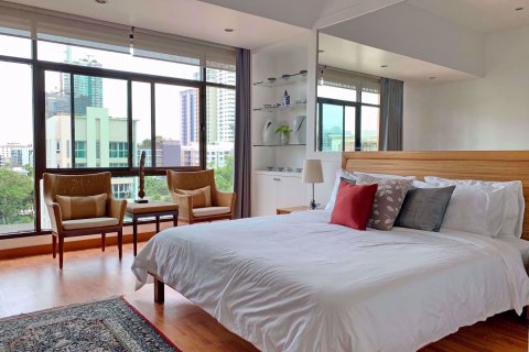 Condominio de 4 dormitorios en Watthana, Bangkok, Tailandia № 77207 - foto 10