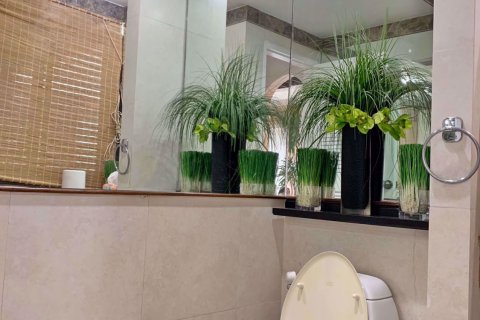 Condominio de 4 dormitorios en Watthana, Bangkok, Tailandia № 77207 - foto 23