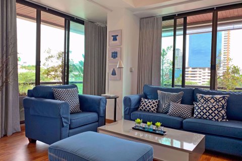Condominio de 4 dormitorios en Watthana, Bangkok, Tailandia № 77207 - foto 13