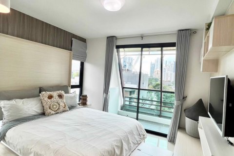 Condominio de 2 dormitorios en Watthana, Bangkok, Tailandia № 80567 - foto 12