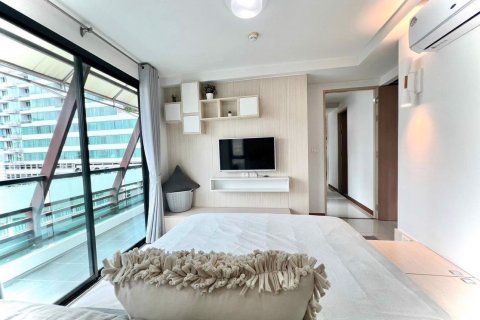 Condominio de 2 dormitorios en Watthana, Bangkok, Tailandia № 80567 - foto 11
