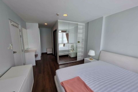 Condominio de 2 dormitorios en Watthana, Bangkok, Tailandia № 80568 - foto 5