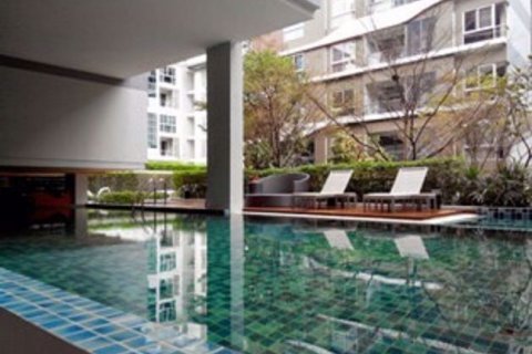 Condominio de 1 dormitorio en Phra Khanong, Bangkok, Tailandia № 76894 - foto 9