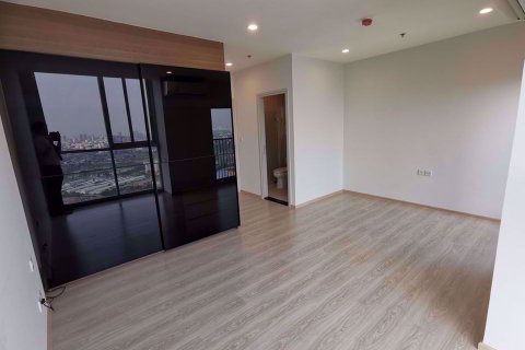 Condo à Huai Khwang, Bangkok, Thaïlande, 1 chambre  № 76899