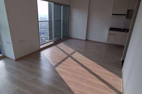Condominio de 1 dormitorio en Huai Khwang, Bangkok, Tailandia № 76899 - foto 6