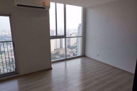 Condominio de 1 dormitorio en Huai Khwang, Bangkok, Tailandia № 76899 - foto 9