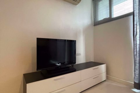 Condominio de 1 dormitorio en Watthana, Bangkok, Tailandia № 76893 - foto 3