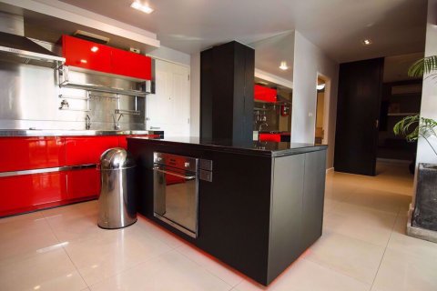 Condominio de 3 dormitorios en Watthana, Bangkok, Tailandia № 76480 - foto 3