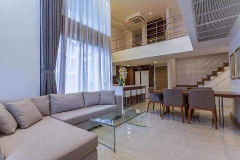 Duplex à Watthana, Bangkok, Thaïlande 3 chambres № 76483