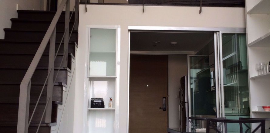 Duplex à Khlong Toei, Bangkok, Thaïlande 1 chambre № 76484