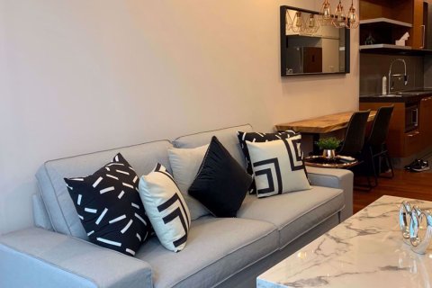Condo in Khlong Toei, Bangkok, Thailand, 1 bedroom  № 76479