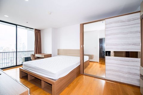 Condominio de 1 dormitorio en Bang Rak, Bangkok, Tailandia № 76981 - foto 3